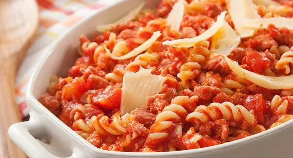 Parafuso ao Molho de Linguiça